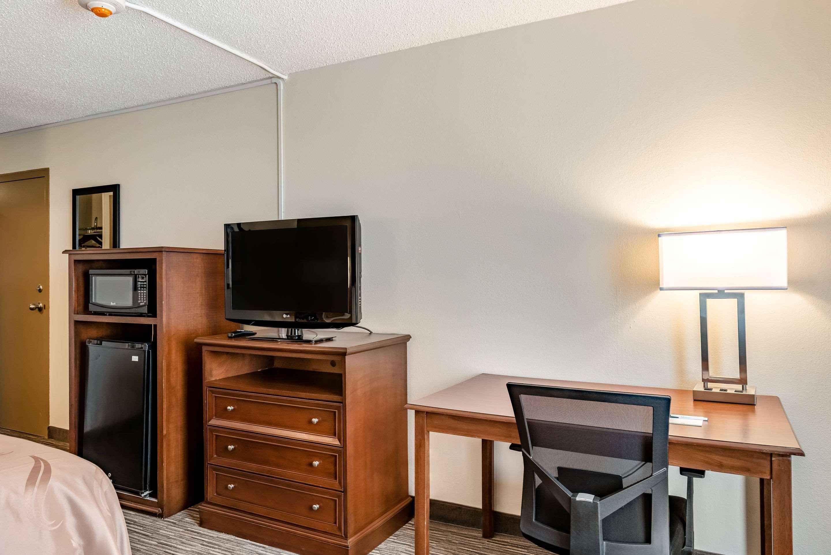 Quality Inn Bucyrus North Exterior foto